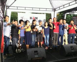 Urban_campus's tweet photo. Congrats... pemenang acoustic jam INFUS,@REFUSE_ID @maharrdhikaa @garryakitha @gdwardani @alanlahay #DjarumBlackMild http://t.co/zEH7KH8RjJ