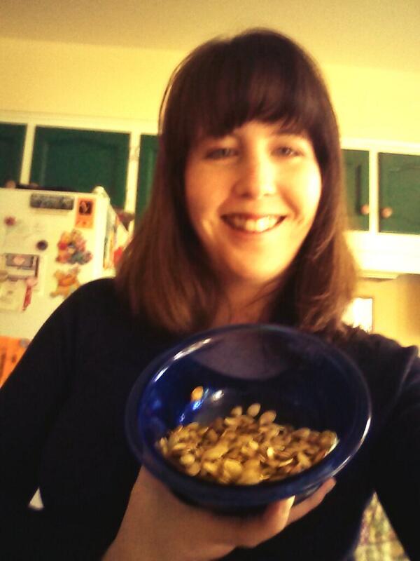d_strecko's tweet photo. @CRAFTbeeryvr enjoying freshly roasted pumpkin seeds from @richcountryfarm pumpkins http://t.co/ZZvHp8uyQl
