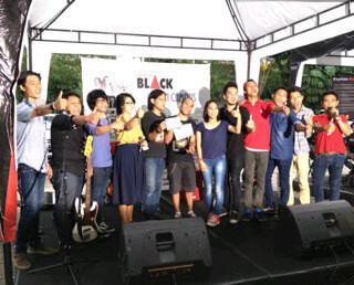 gdwardani's tweet photo. Juara 1 dan 2 accoustic  di @Urban_campus http://t.co/6qo6G4nEEl
