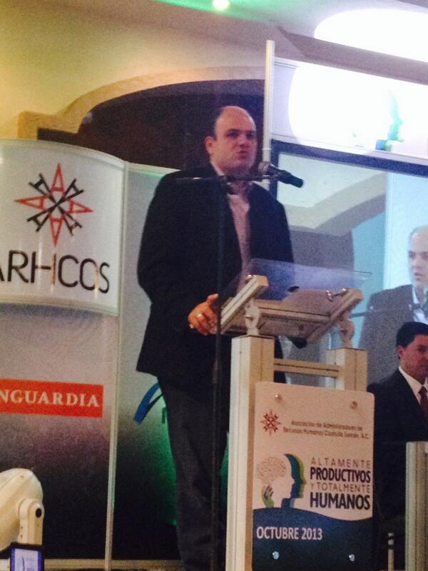 cantuvega's tweet photo. En el congreso de ARHCOS, @jericoabramo llama a sumarse en la tarea de mover a México. http://t.co/Ew6QFbaR04
