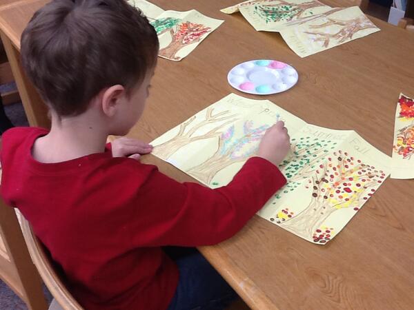 LutherLibrary's tweet image. Our kindergarten author study of Kevin Henkes continues...painting trees of all seasons after reading Old Bear.