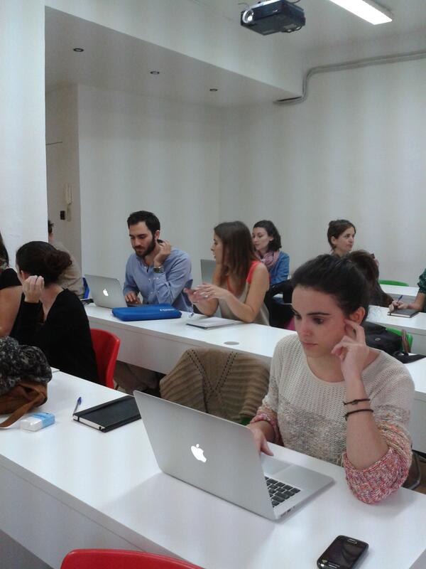 DemiumStartups's tweet image. !Ya estamos preparados para la formación sobre #GoogleAnalitics en @artvisual! #analisisweb #startups #RRSS