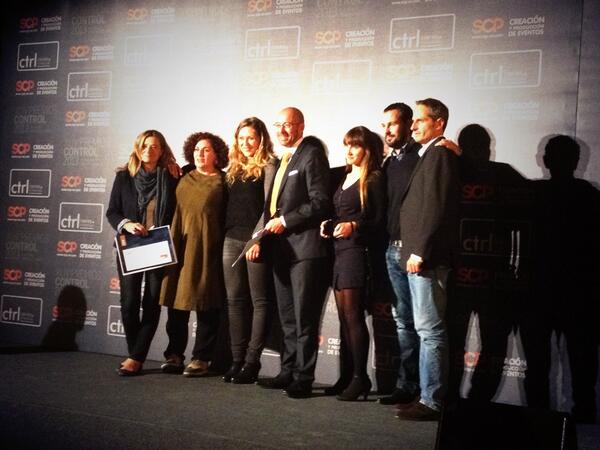 lesteban's tweet image. Carlos Viladevall entregando #PremiosControl Siempre @aegismediaspain