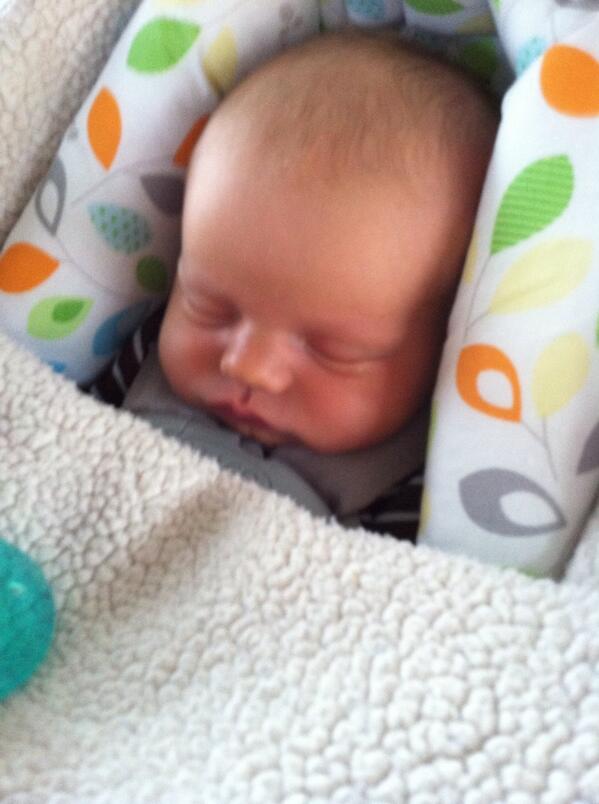 AmberNichole8's tweet photo. So in love with my baby boy:) http://t.co/UwD2k3Xsio