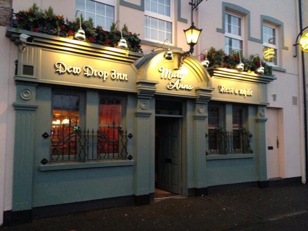 MaryAnns_Bar's tweet photo. Doors open #callin #pints #topbarmen http://t.co/CFYrKoJnFF