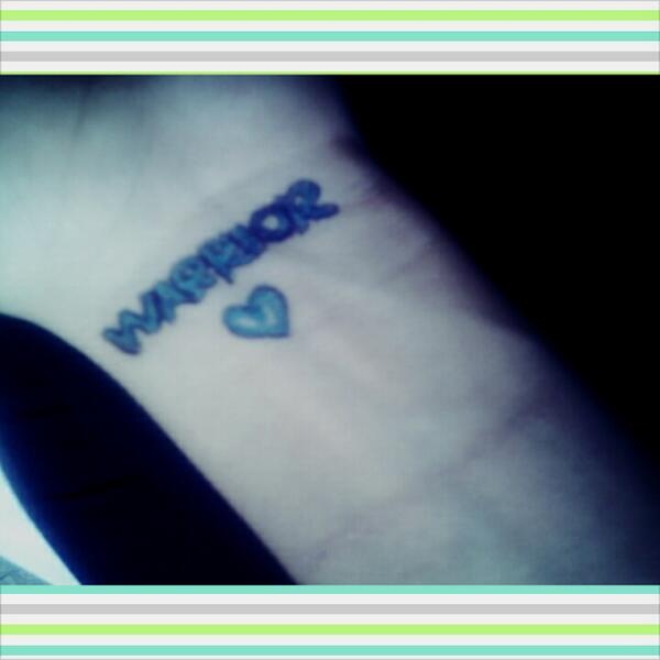 _StayStrongDem's tweet image. Ignore my scars. I'M SO PROUD OF YOU @ddlovato #DemiIsOurWarrior #3YearsSinceTreatment #LovaticsAreProudOfDemi