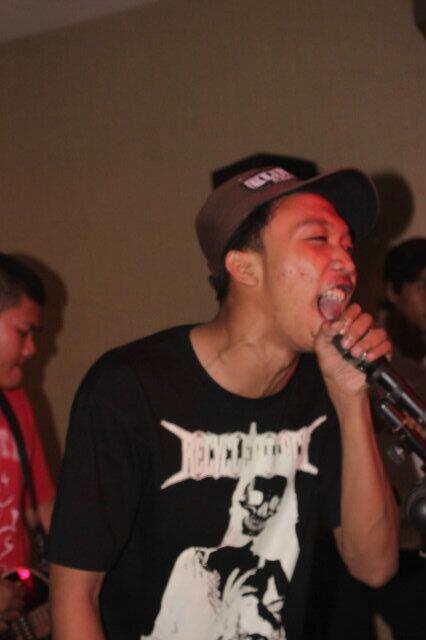 Keren kan Kaosnya! Mas <a href="/mechelhemek/">NEVER SURRENDER</a> #RecycleAttack