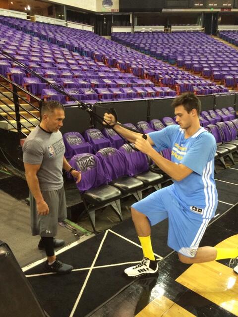 FORZA_Fitness's tweet photo. “@SteveHess1: @gallinari8888 on the Cross Core 180 Betta every day!!! http://t.co/TyyZGJ1mlU” boom !!!