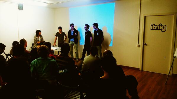 itnig's tweet image. Now #Datadrivers BATTLE! Who&apos;s the winner of @LeanStartupBCN meetup? @micho @xbeumala @JimenezJaime @carles_iborra