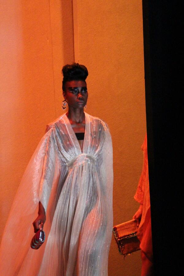 PanaTelevision's tweet photo. It's not called the #AmazeAfrica show for nothing.@LoinClothAshes @DoreenMashika Simply amazing #MBFWAFRIKA http://t.co/Uf88yPTcxL
