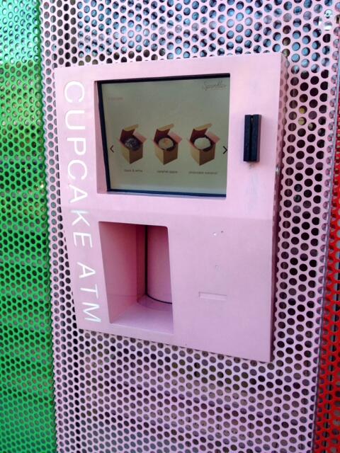 WE FOUND A CUPCAKE ATM I REPEAT A CUPCAKE ATM