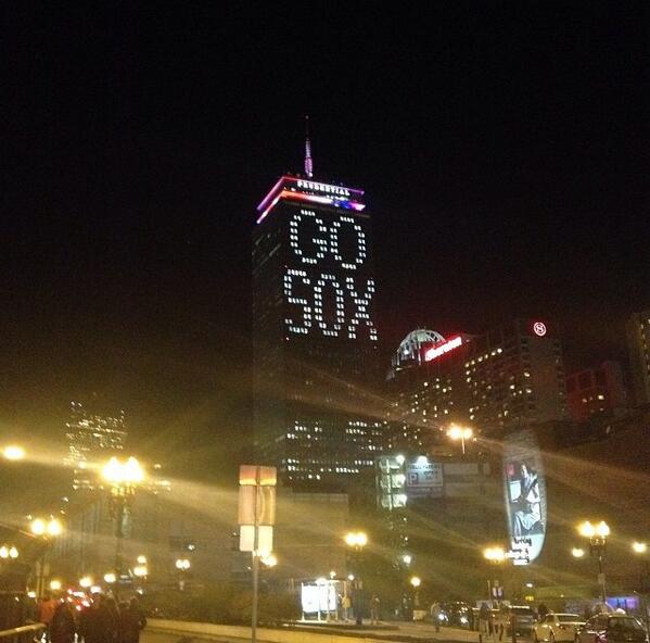 jay_colindres's tweet photo. I wish I was home!! #RedSox #Boston #RedSoxNation #home #love #WorldSeries #followme #cool #BostonStrong http://t.co/H9NHKRaf2I