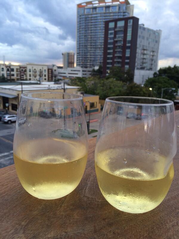 Rooftop hangin' <a href="/Hannah_Robbins/">Hannah Robbins Nates</a> #ABAHH