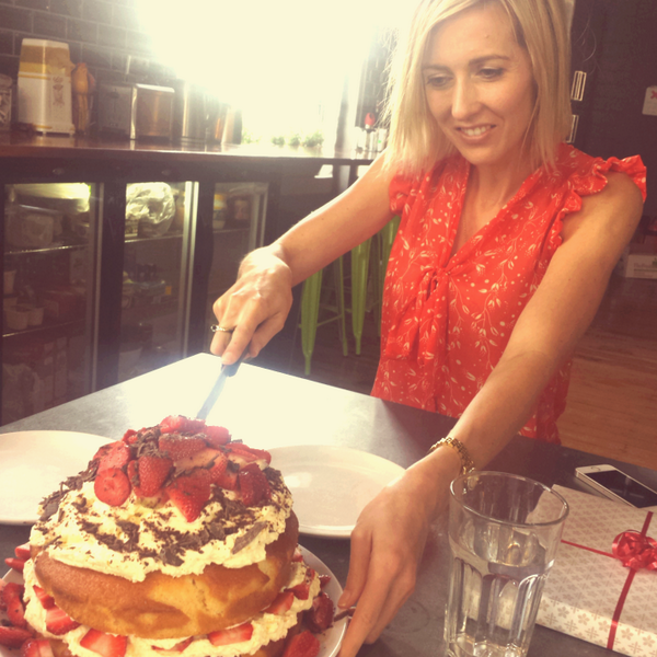 Happy Birthday <a href="/lorrainemurphy1/">Lorraine Murphy</a>!! Thank you <a href="/Rosechampagne/">Rosechampagne</a>!! #cakeday