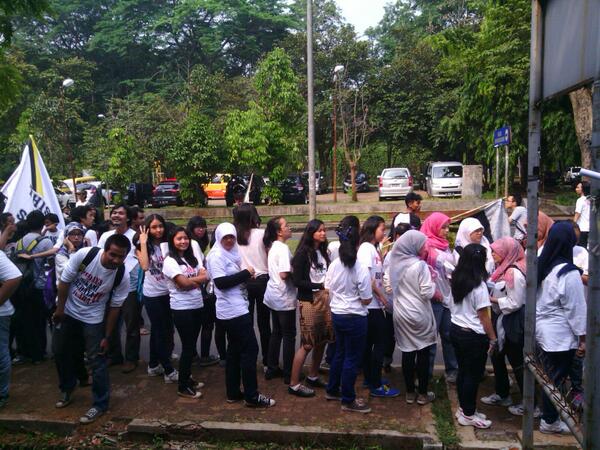 Hari ini sastra UI beraksi!