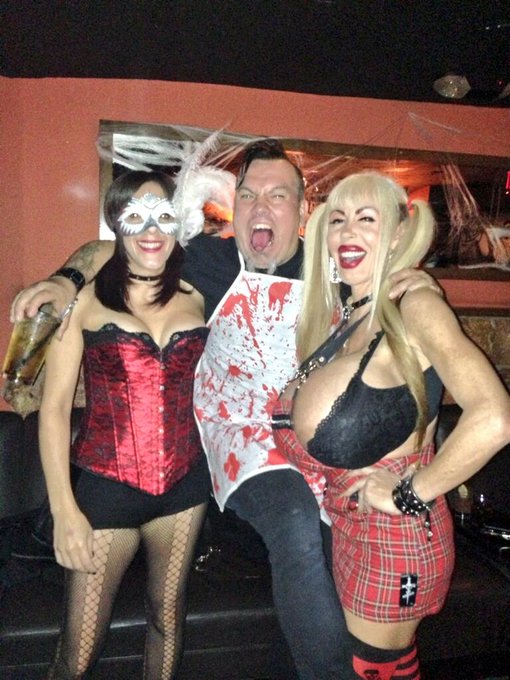 More mayhem http://t.co/KkCeXAwKDw