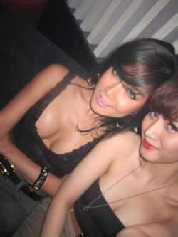 wewei1's tweet photo. 3 Indonesian #Drunk girl, what do u think ? Sexy ? Or Bad ? http://t.co/JewSkOsTJR