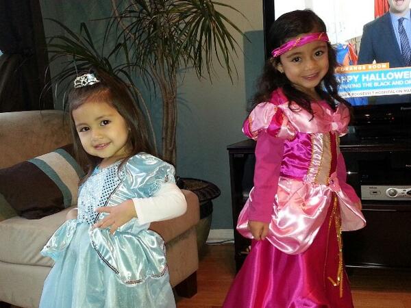 DannyRo45's tweet photo. #HalloweenTODAY http://t.co/7SRJ5xq17N
