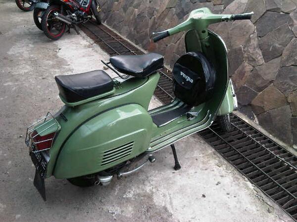 CPA on Twitter Dijual Vespa Super th 76 warna hijau 