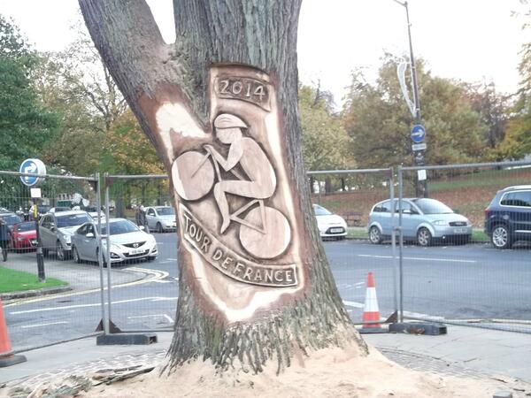 “<a href="/2000Viv/">Viv Graham</a>: #Harrogate Elm Tree new life for <a href="/letour/">Tour de France™</a> <a href="/VisitHarrogate/">Visit Harrogate</a> @harrogatetic ” Fantastic!