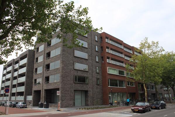 WooninWonen's tweet photo. Op 12 november is de feestelijke opening van De Gravin, het nieuwe onderkomen van huurders Mitros 1/1 http://t.co/KNohzyRtjA