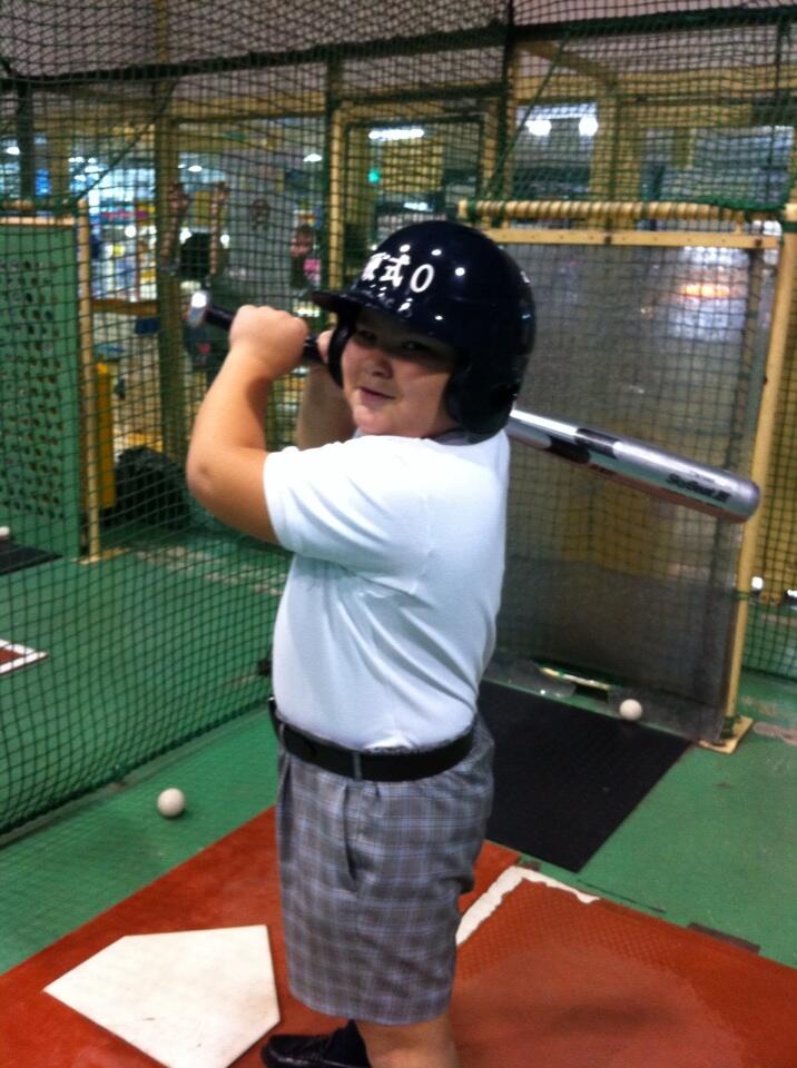 蝶野正洋 Chono Masahiro Ar Twitter 初めてのバッティングセンター 70km当たってた凄い 完全な親バカ状態 Http T Co Prmailvncz