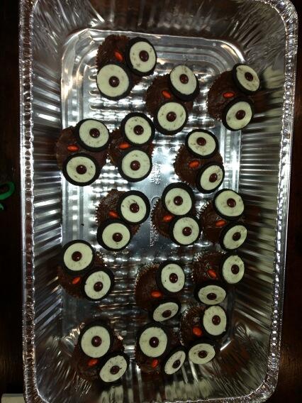 BrennerSears's tweet photo. Happy Halloween! http://t.co/Pc8fePB1X9
