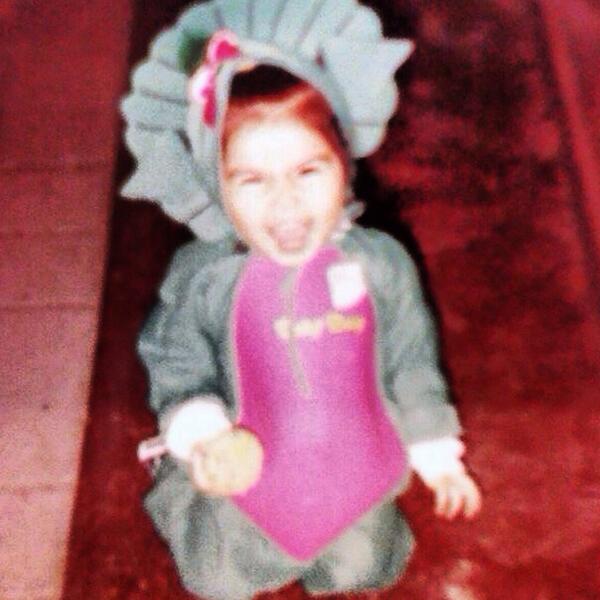 its_samie's tweet image. Vintage Samie ✨ #babybop 💜💚🎃#tbt