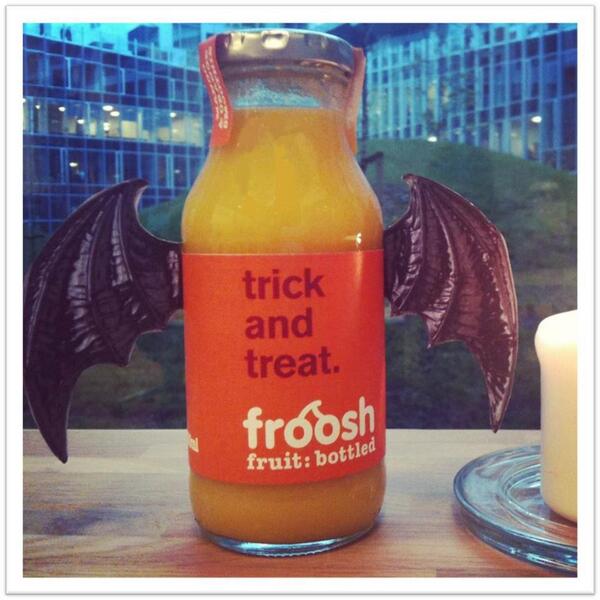FrooshSmoothies's tweet image. trick and treat. have it all. #HappyHalloween #froosh