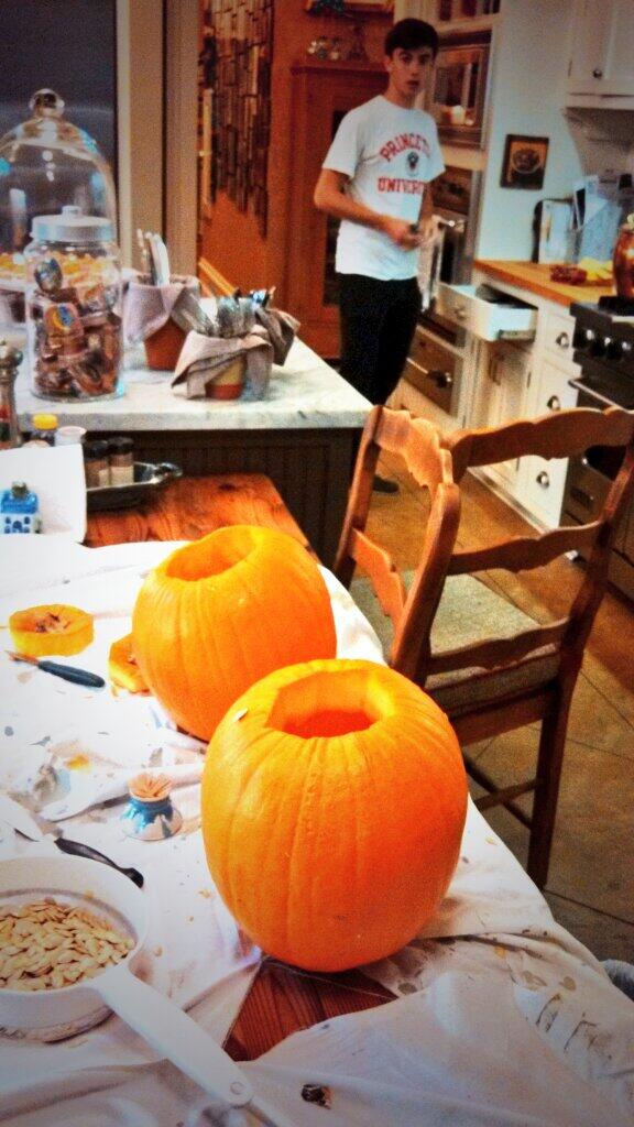 Halloween with the Tigertones! #TrickOrTreat #BamaTour #Fall13 #RockingOrangeAndBlack