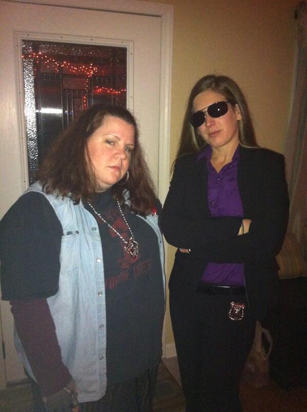 vintagefervor's tweet photo. Happy Halloween!  @TheHeatMovie @melissaandben @hwaibs #halloweencostume http://t.co/OJ4mqbpBSh