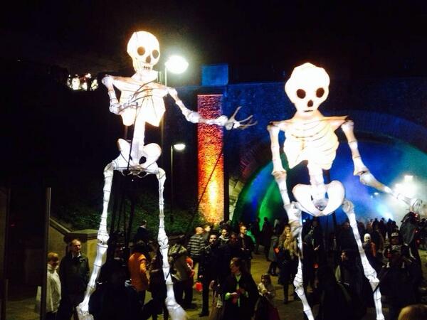 Giant Skeleton Puppets: Norwich Halloween #SpookyCity