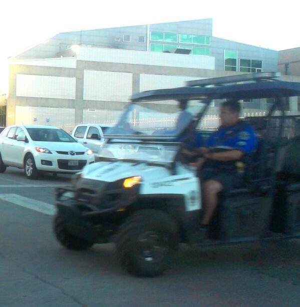 coldelectric's tweet image. Police squad-golfcart on 6th St, 4 Halloween. 2 cops in front, 2 in back, rdy to jump into action!