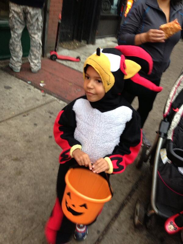 PenfieldSam's tweet photo. Happy Halloween! http://t.co/og5rIWu5PY