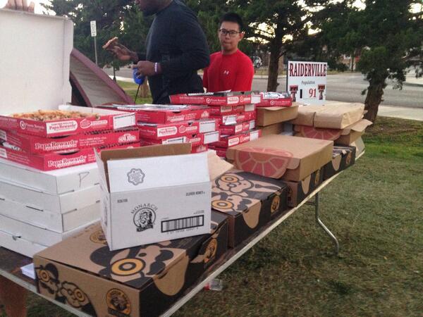 ttu_raiderville's tweet photo. Please come eat this #Raiderville http://t.co/uIJcOFhy2Y