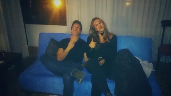 leeet_let's tweet photo. @JoseFG1 no posamos, no. 😛 http://t.co/wDDT2o4xrK
