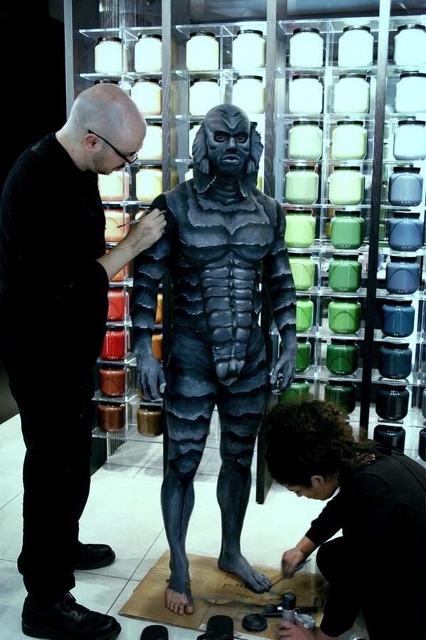 Halloween Body Painting today!