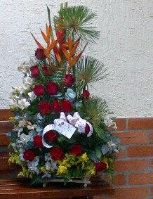 GenesisRM19's tweet photo. Que Hermoso Detalle Novio Gracias Te Amo :* http://t.co/ByLuAZ7Rdp
