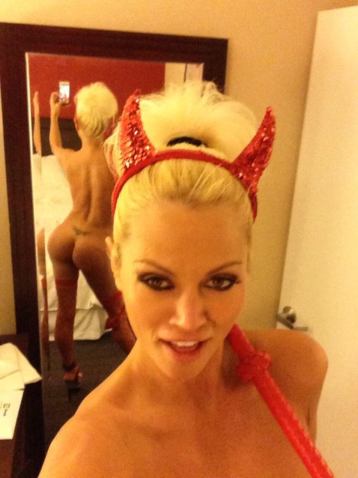 Happy Halloween http://t.co/QBR83oNH5x