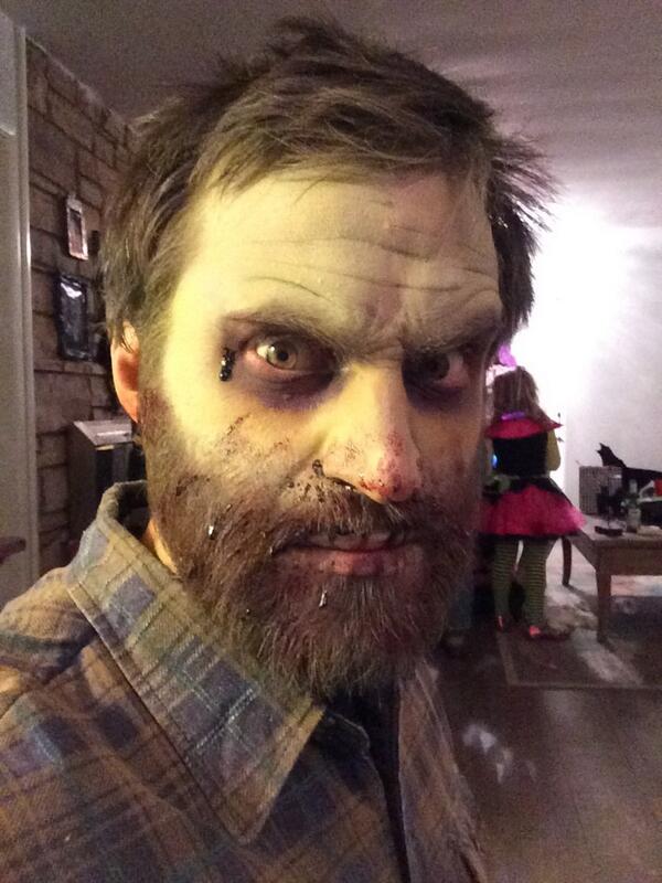 BlechaBrothers's tweet photo. #HappyHalloween http://t.co/iUYmfNcrDm