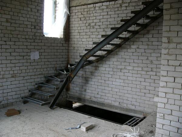 Ledderru's tweet photo. Время проведения сварочных работ на один этаж составляет от 1 до 3 дней.
т.(843) 2-400-555 http://t.co/AH7JZXtQjA