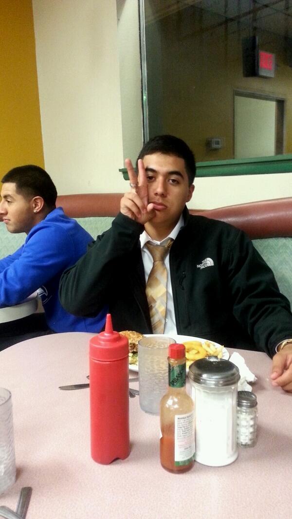 _Jen_Bug_'s tweet image. Happy Birthday to this loser! :D
#LiveTweet #Faggit #Swag