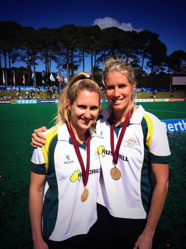 What a good day!! <a href="/Hockeyroos/">Hockeyroos</a> beat Argentina 3-0. <a href="/KirstJohnson6/">Kirstin Johnson</a> #wedidit #TeamOsaka