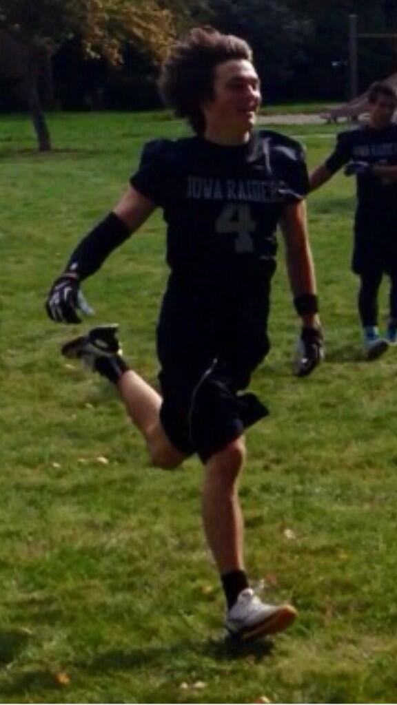 KickoffClassic's tweet photo. Late upload of @therealmcmanus http://t.co/2r6qQZxkQm