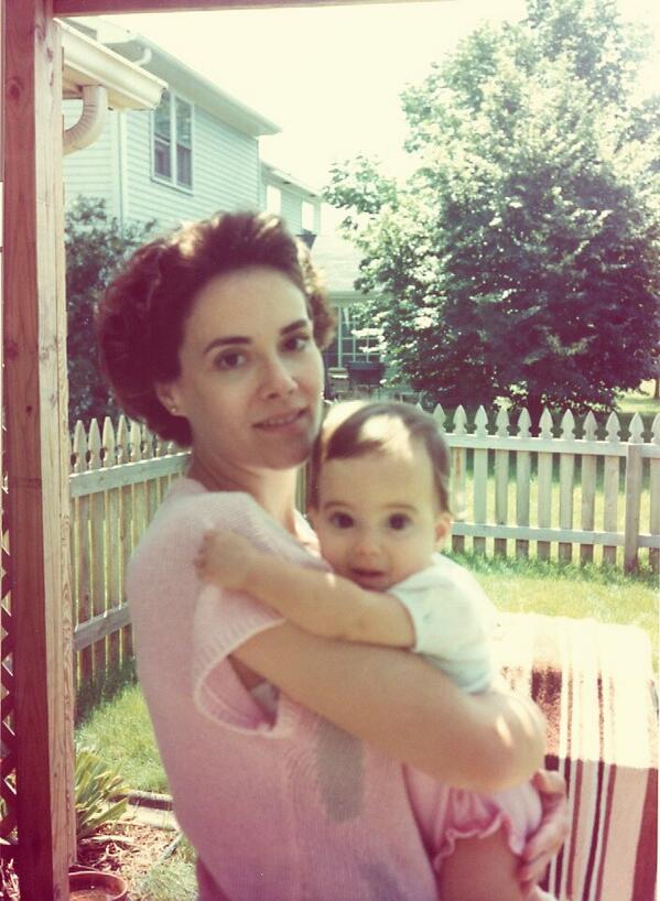 meredithdeanx3's tweet photo. Happy Birthday momma!  I love and miss you so much! http://t.co/xne8HAQMW5