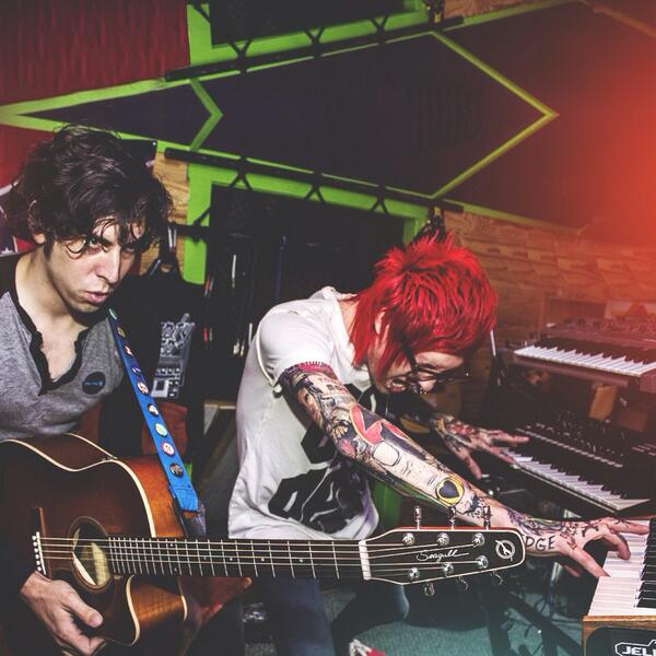 teenhearts's tweet image. Just spent the last week recording with this dude! @eleventymatt He's one of the best dudes EVER! New music soon!