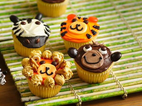BettyCrocker's tweet photo. Lions and tigers, oh my! Make kids' favorite animals into cupcakes for a fun weekend activity! http://t.co/41faPA3ZhB http://t.co/Fgkgbxzh5d