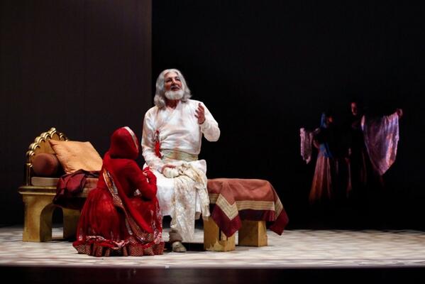 iKabirBedi's tweet photo. Great PIC of me as SHAH JAHAN in John Murrell's "TAJ" last night (Photo: Sid Sawant @sidsawantartist) See: http://t.co/G52yffoMyE