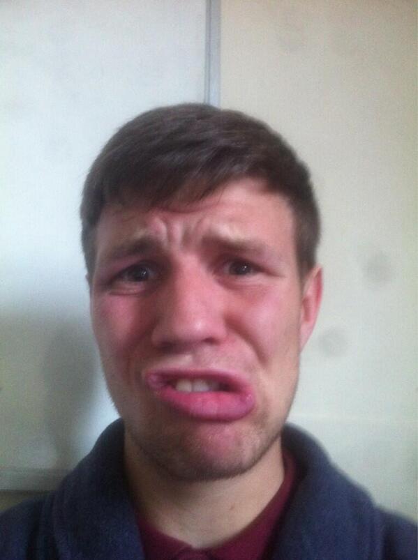 Haydntweed's tweet photo. #comeface #facesofphilljones http://t.co/tale1pIQs7