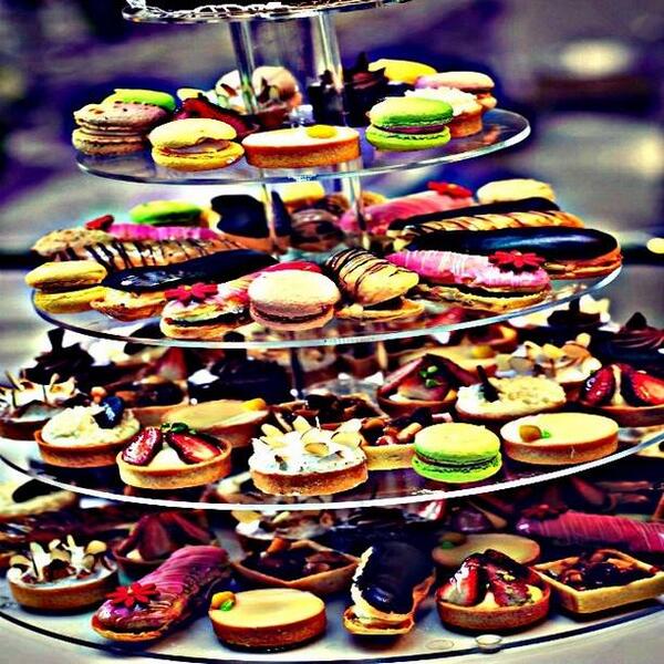 #Ascot #ChampionsDay Miss #Frankel #AfternoonTea #Yum #Cake #WhatDiet #HorseRacing #Sad #EndOfTheSeason